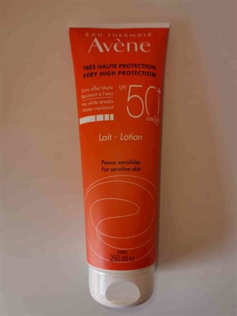 Avene sunscreen review - HealthWithFacts