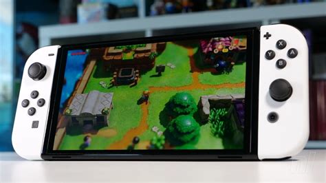 Switch OLED Comes With A Screen Protector Installed, But Please Don't ...