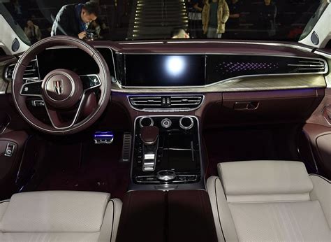 FAW Hongqi H9 - Interior photos of.