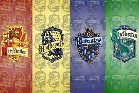 Introducción (Harry Potter)- J.K Rowling: - Anillos & Varitas