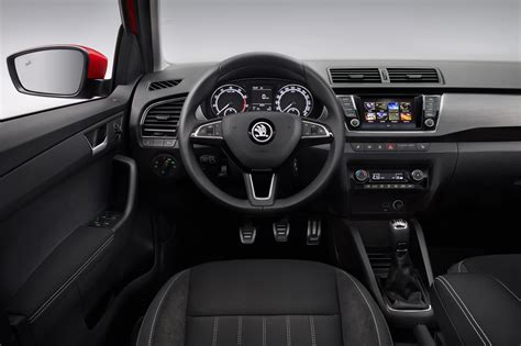 Interior: A generous amount of space thanks to sophisticated design - Škoda Storyboard