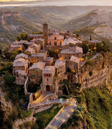 Civita di Bagnoregio, Viterbo, Italy. : r/VillagePorn