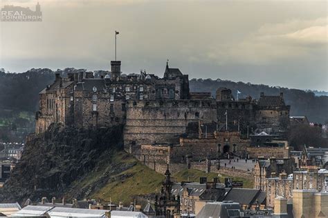 Edinburgh castle | Edinburgh castle, Paris skyline, Edinburgh