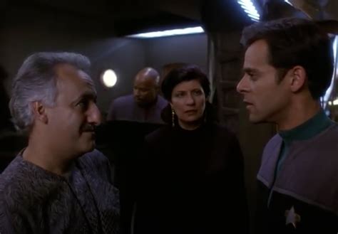 Doux Reviews: Star Trek Deep Space Nine: Doctor Bashir, I Presume?