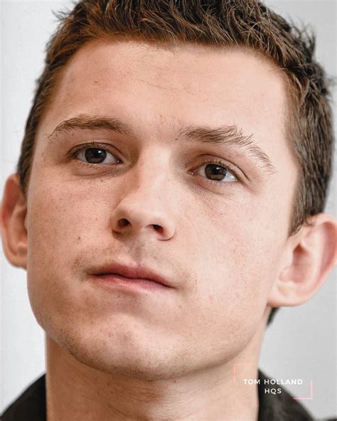 His eyes : r/TomHolland