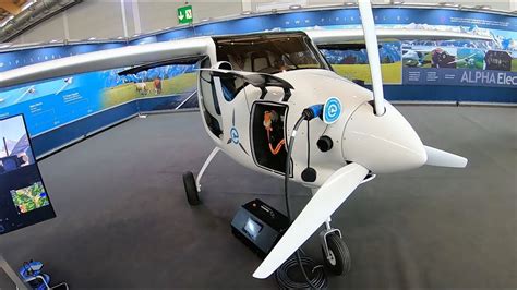 What's New in Electric Airplanes? - YouTube