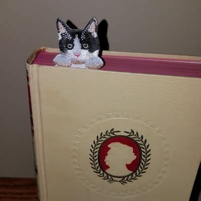 Cat Bookmarker / Black and White Cat - Etsy