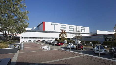 Stocks Edge Higher; Tesla Unveils Long-Range Battery | Stock News ...