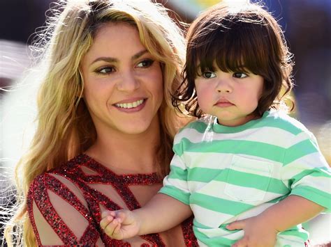 crisis despreciar extremidades imagenes de shakira con su hijo Sumergir Bermad Reproducir