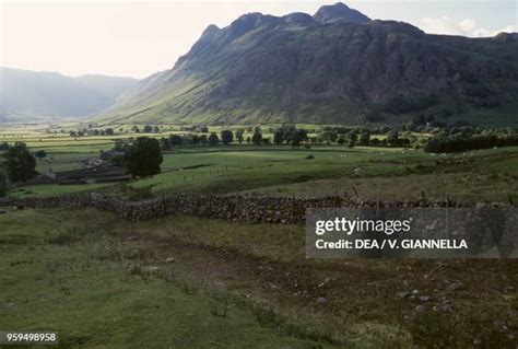 868 Langdale Valley Stock Photos, High-Res Pictures, and Images - Getty Images