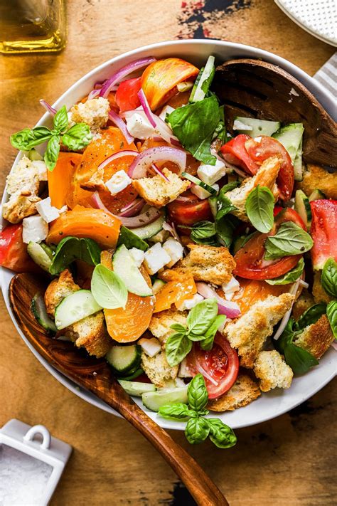 Classic Panzanella Salad | Italian Panzanella Salad Recipe