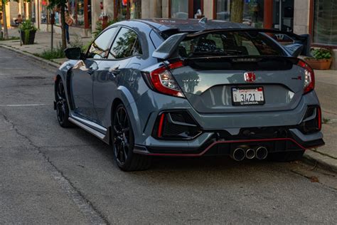 The 2020 Honda Civic Type R Lives up To the Hype