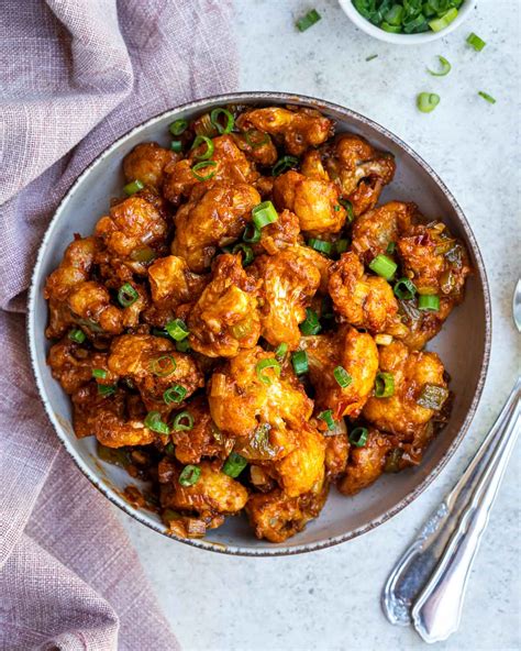 Cauliflower Manchurian (Gobi Manchurian) - Six Hungry Feet