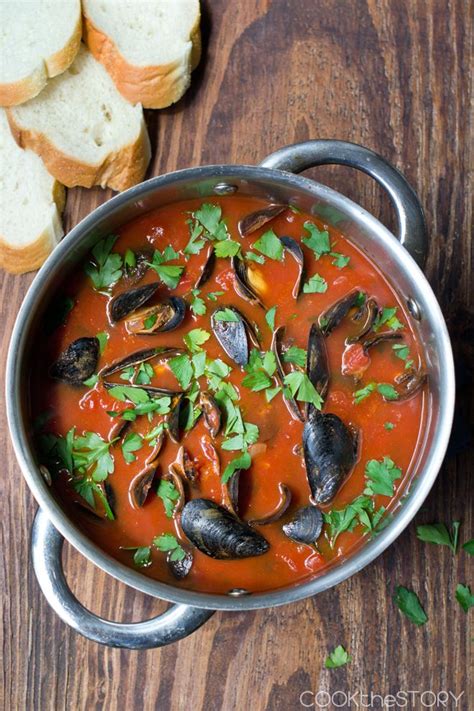 15- Minute Spicy Mussel Soup | Paleo seafood recipes, Mussels, Recipes