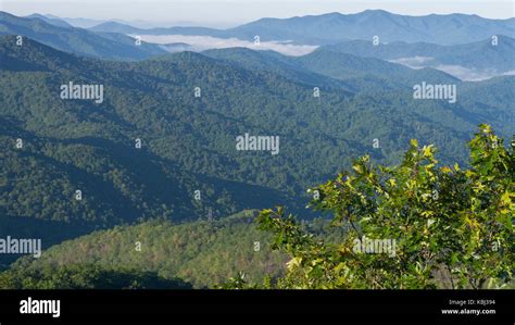 A scenic view of mountains in Western North Carolina Stock Photo - Alamy