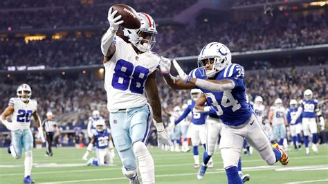 CeeDee Lamb's acrobatic catch and run gives Cowboys first touchdown - ESPN