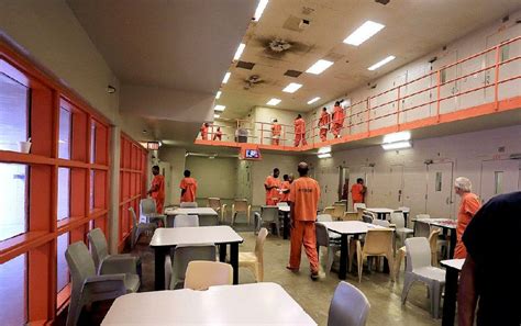 Crowded jails feeling the strain, reports show | Northwest Arkansas Democrat-Gazette