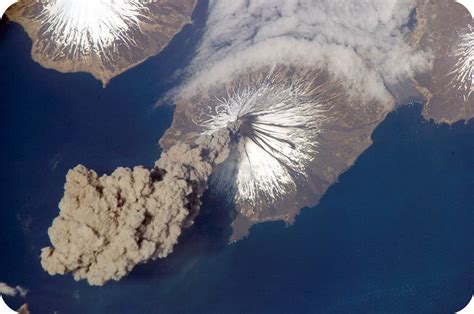 5.16: Ocean-Ocean Convergent Plate Boundaries - K12 LibreTexts