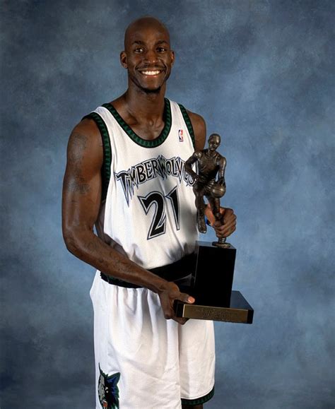 Kevin Garnett | MVP Trophy 2003-04 Photo Gallery | NBA.com