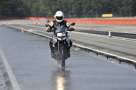 Motorcycling in the rain: 10 tips to help you stay safe | Bikesure