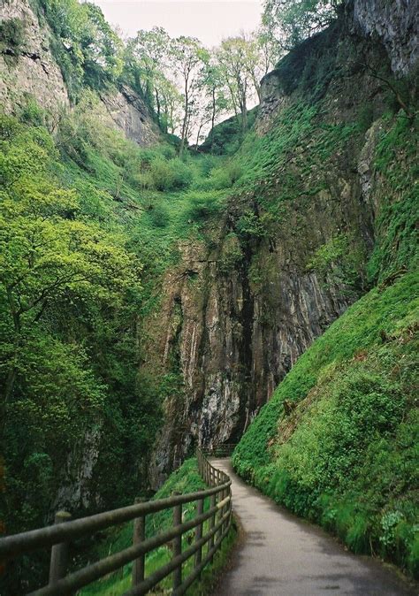 Peak Cavern, Castleton, UK. Gosh I want to go back... | Places to visit, Beautiful places ...