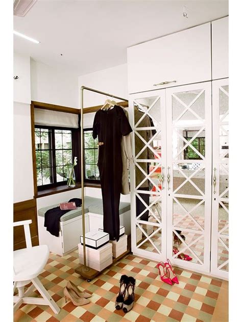 Check out Alia Bhatt’s plush house, a 4BHK modern apartment, located in Juhu, Mumbai.