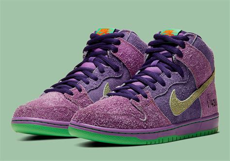 Nike SB Dunk High 420 Skunks CW9971-500 | SneakerNews.com