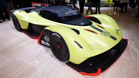 Aston Martin Valkyrie AMR Pro Packs 1,100 HP Of Hybrid Fury