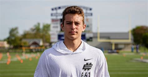 2024 QB CJ Carr talks Wisconsin offer