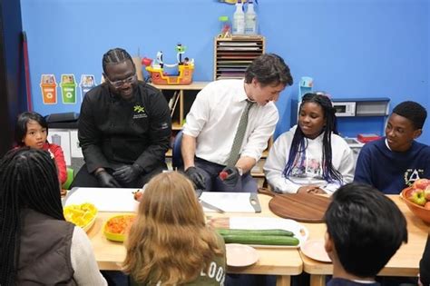 Trudeau announces national school food program to feed 400,000 more ...