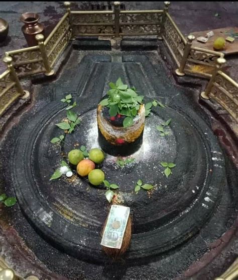 List of Names and Places of 12 Jyotirlingas in India with Images