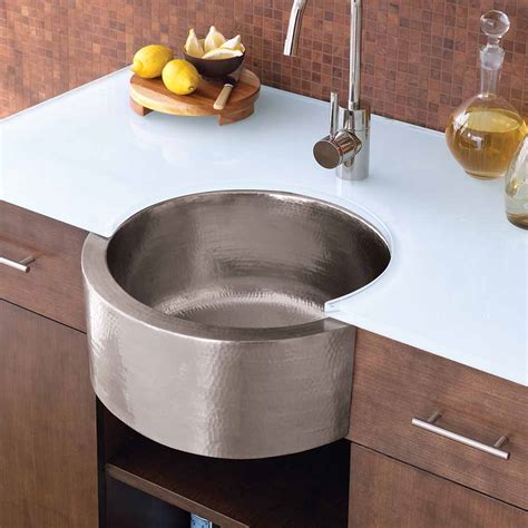 Fiesta | Round Copper Apron-Front Bar Sink | Native Trails