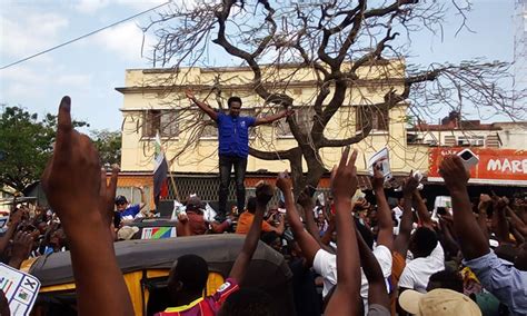 Venâncio Mondlane diz ter garantias da vitória em Maputo - O País - A ...