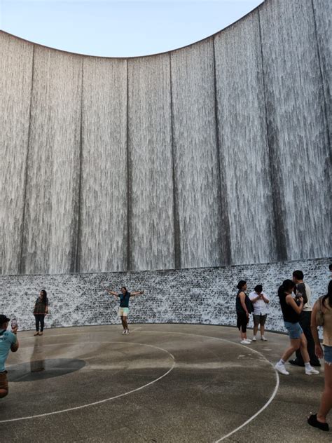 Waterwall Park in Houston - Exploring with Alice