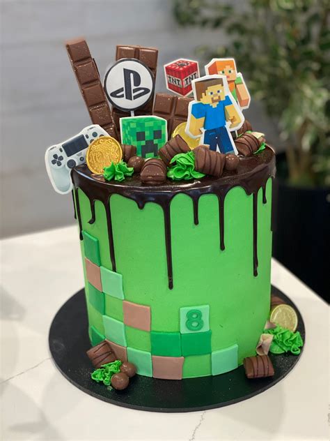 Minecraft drip cake – The Cupcake Factory