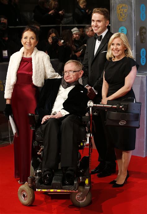 Stephen Hawking's Family: 5 Fast Facts You Need to Know