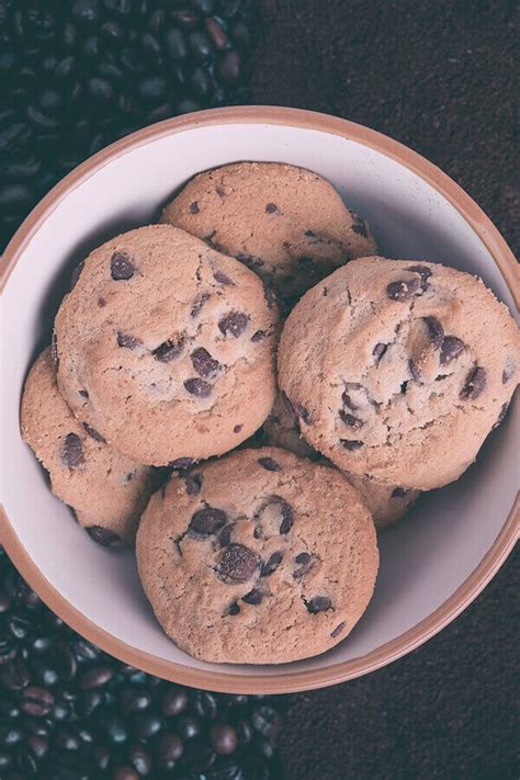 Copycat Famous Amos Chocolate Chip Cookies Recipe | CDKitchen.com