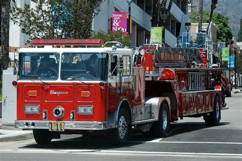 BURBANK FIRE DEPARTMENT TILLER LADDER 11 | Flickr - Photo Sharing!