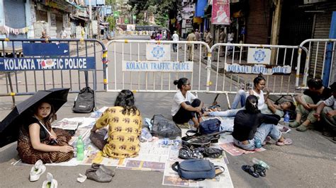 Kolkata doctor rape-murder case: Mass resignation at SSKM Hospital in support of doctors on fast