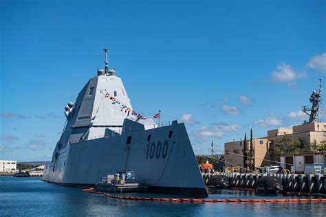 Zumwalt Program Continues Testing Combat System and Missiles on Lead Ship, Test Ship - USNI News