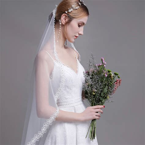 Elegant White Bridal Veil - ApolloBox