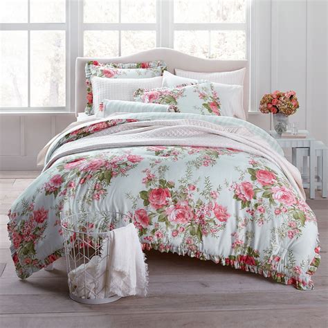 Cloak your bed in rich cotton sateen — this print of clustered cabbage ...