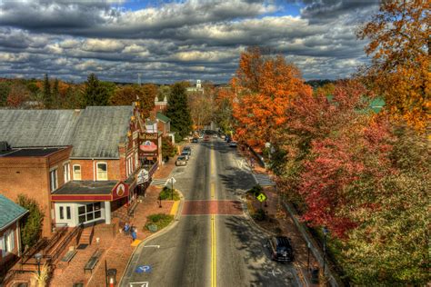 This 1 Virginia Town Offers 5 Ways to See Fall Color - Charlotte Magazine