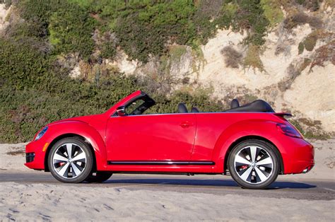 2013 Volkswagen Beetle Turbo convertible - Editors' Notebook - Automobile Magazine