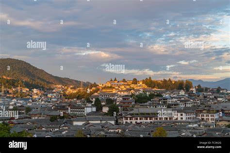 Old Town of Lijiang Stock Photo - Alamy