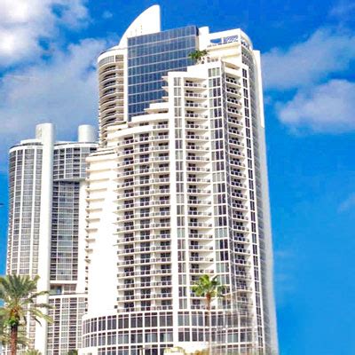 Trump International Hotel SIB - Sunny Isles Condos