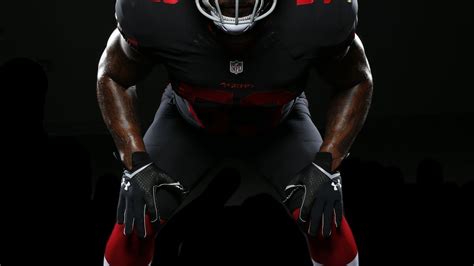 49ers officially unveil black, red and gold alternate uniform for 2015 ...