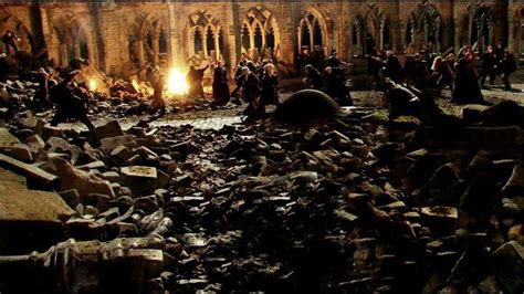 File:DH2 Battle of Hogwarts 01.jpg