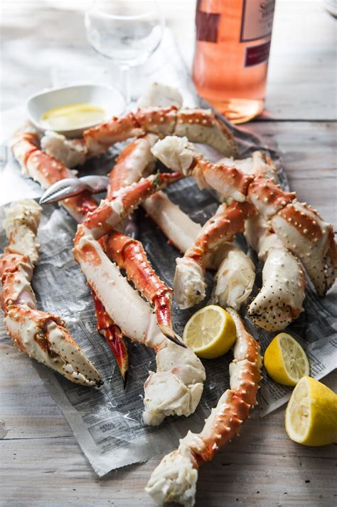 This Smart and Easy Technique for Steaming Crab Legs Guarantees Perfectly-Cooked Seafood Every Time