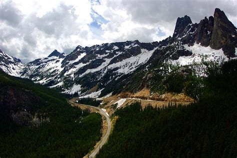 A Scenic Drive Through the North Cascades | Northwest Tripfinder